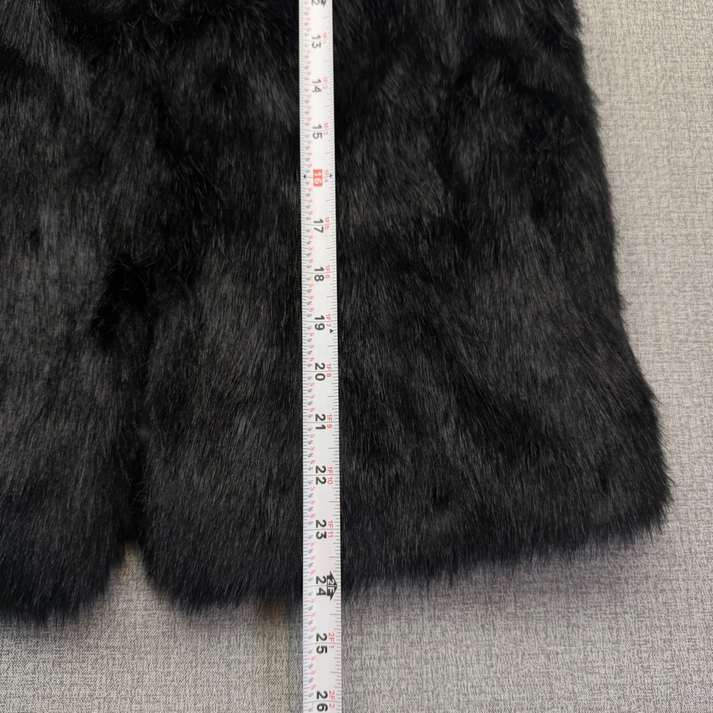 Express Black Faux Fur Vest Womens Sz M Sleeveless Hook Closure Lined Outerwear - Picture 7 of 10